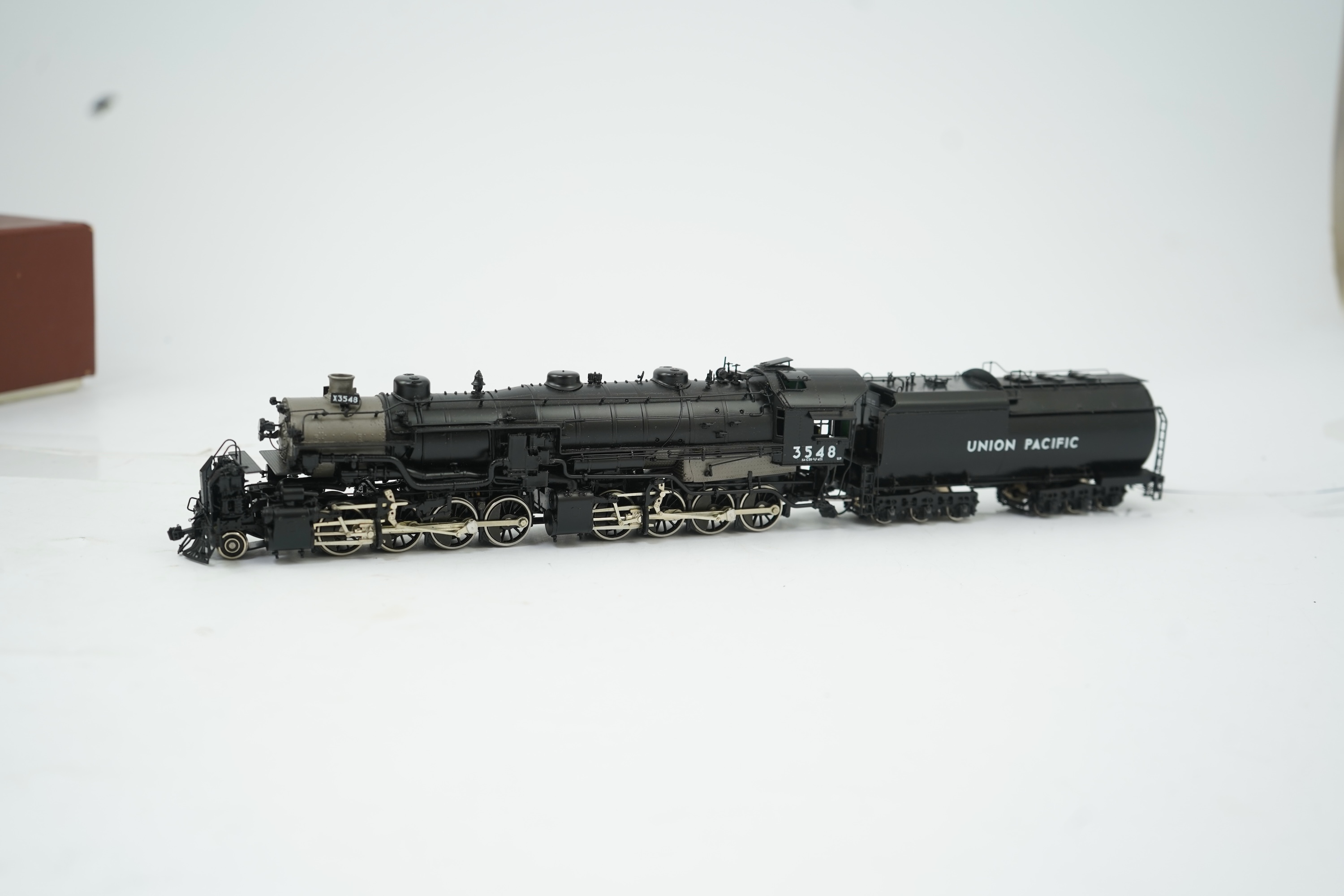 Two boxed HO gauge Union Pacific locomotives; a W&R Enterprises model, 3548, 4-8-8-0 tender locomotive, together with a Mantua Collectibles, 3219, 4-6-2 tender locomotive, both powered for two rail operation.